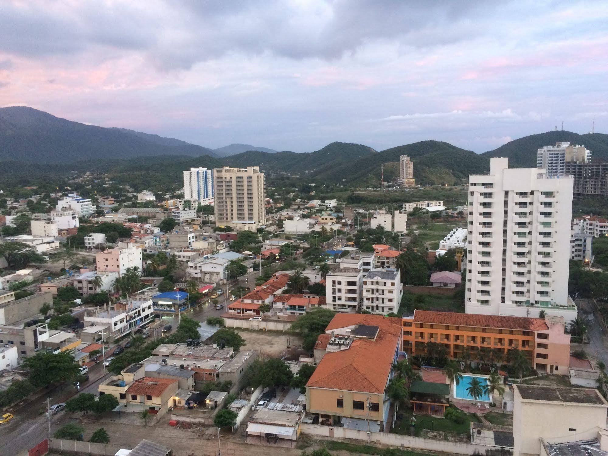 Brizzamar Hotel Santa Marta  Luaran gambar